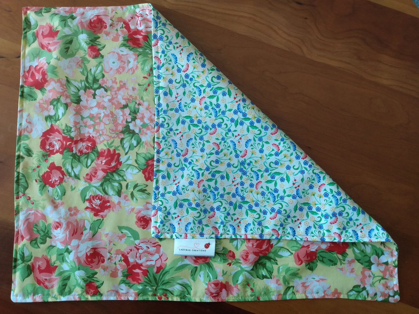 Placemats Reversible Yellow Red Floral