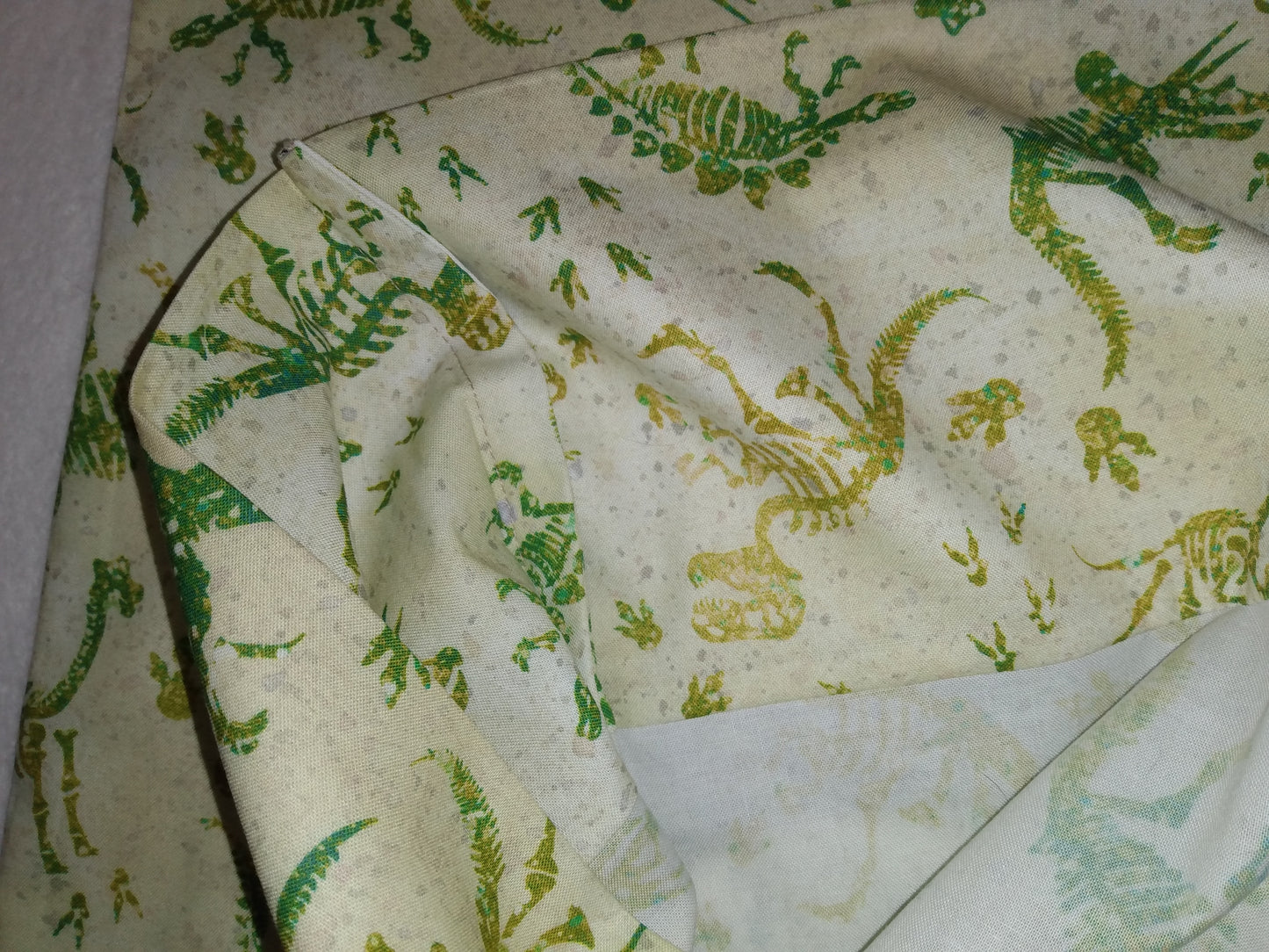 100% Cotton Pillowcase Dinosaur Skeletons Green