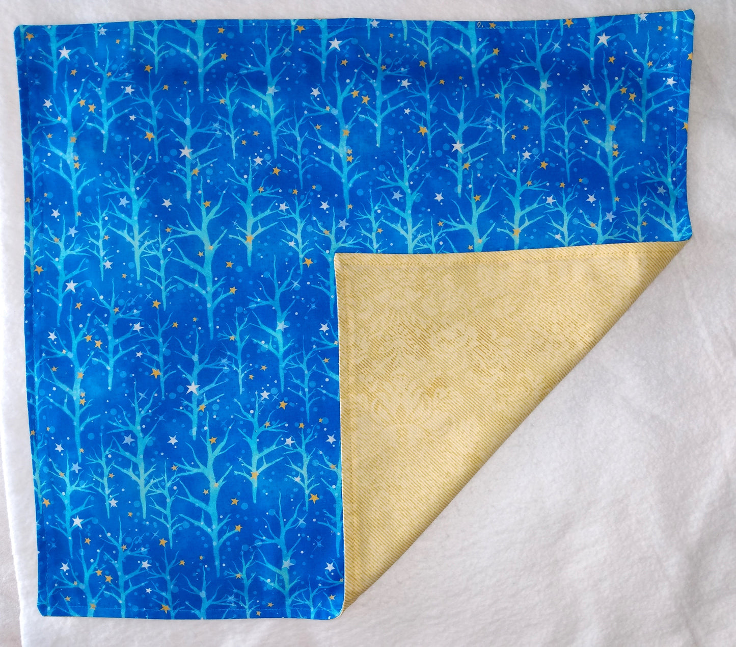 Placemats Reversible 100% Cotton Blue Trees Gold Damask