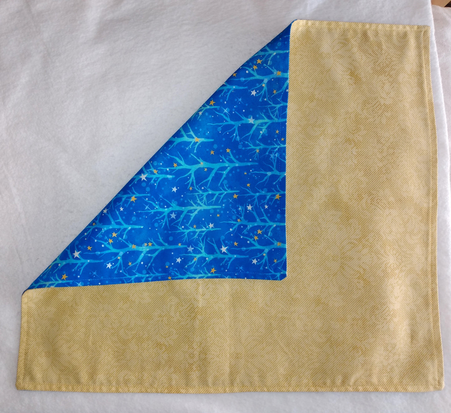 Placemats Reversible 100% Cotton Blue Trees Gold Damask