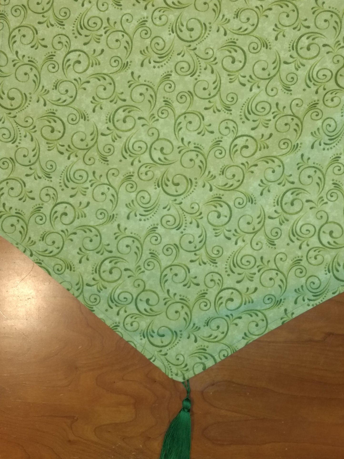 Table Runner Reversible 100% Cotton Green and Gold Swirl