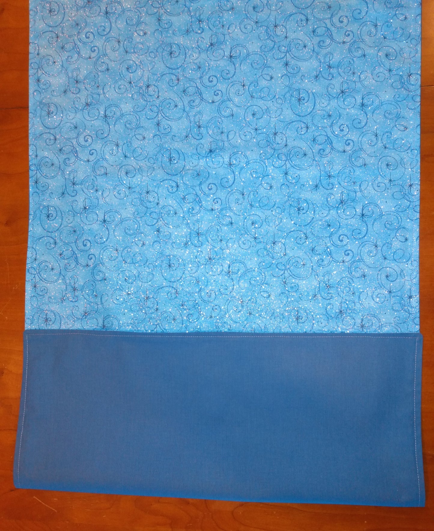 Table Runner 100% Cotton Blue Sparkly