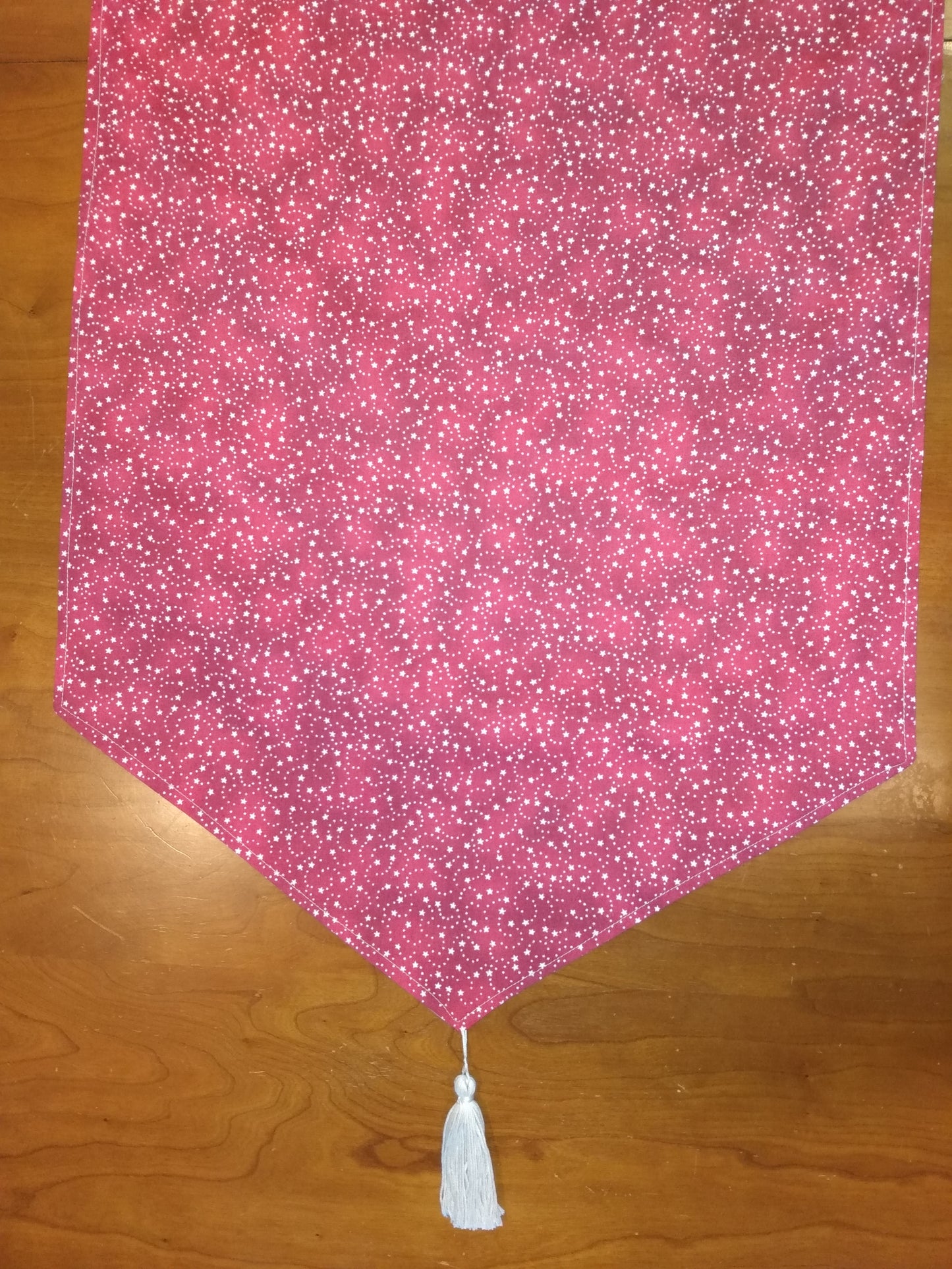 Table Runner 100% Cotton Silver Stars Swirls Red