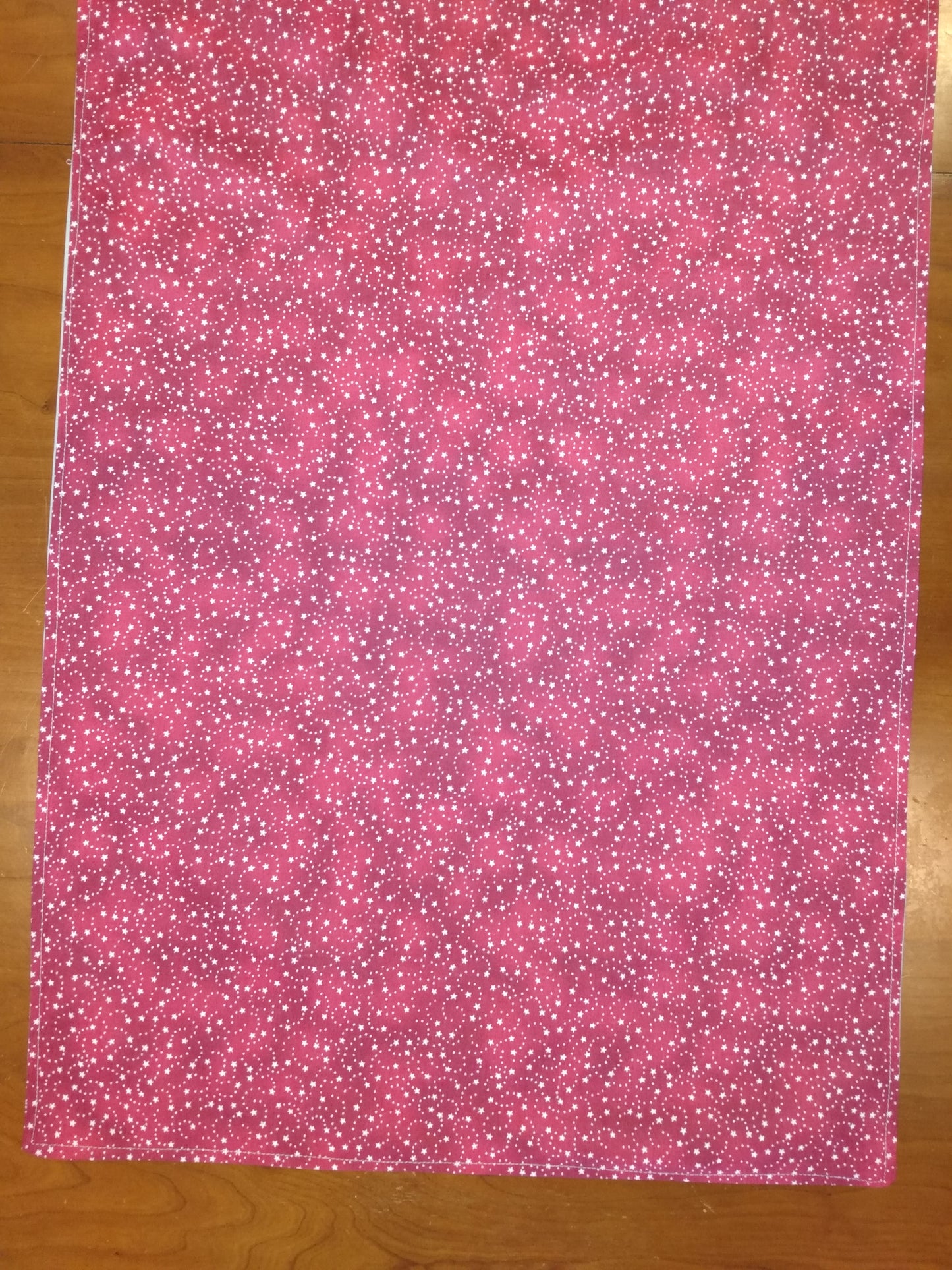 Table Runner 100% Cotton Silver Stars Swirls Red