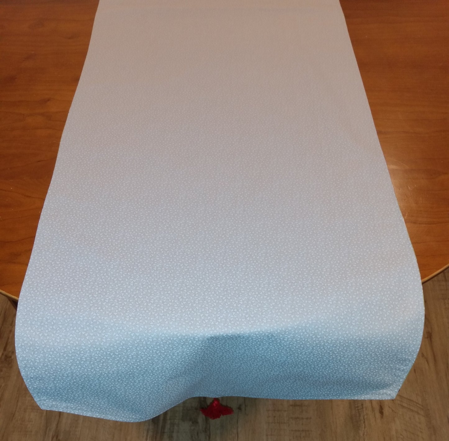 Table Runner Reversible 100% Cotton Green Robins Grey