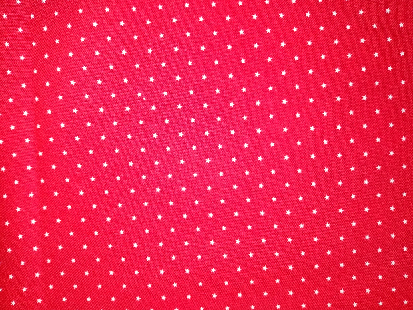 Table Runner Reversible 100% Cotton Classic Mistletoe Sparkly Cream Red White Stars