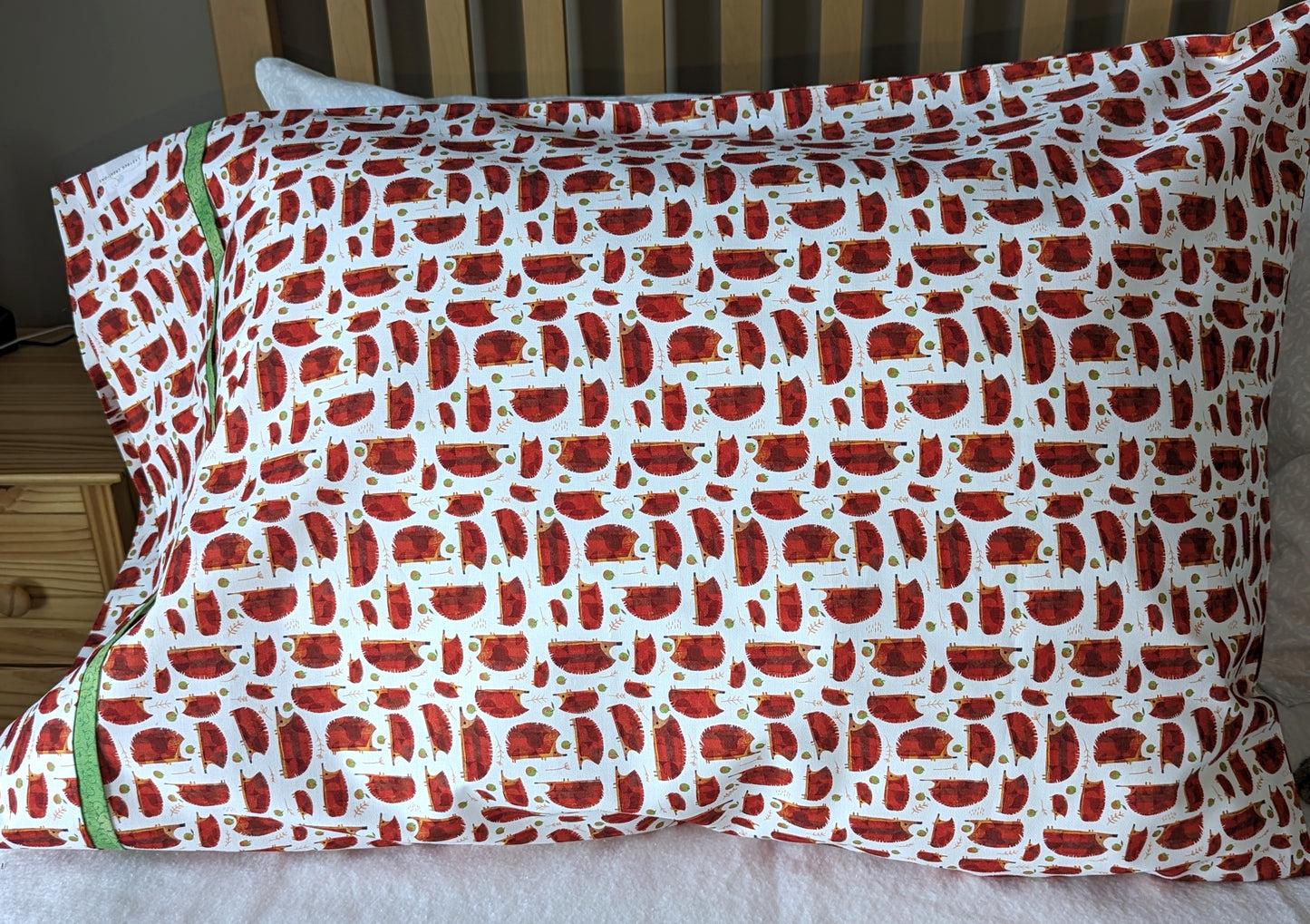 100% Cotton Pillowcase Cute Hedgehogs Green