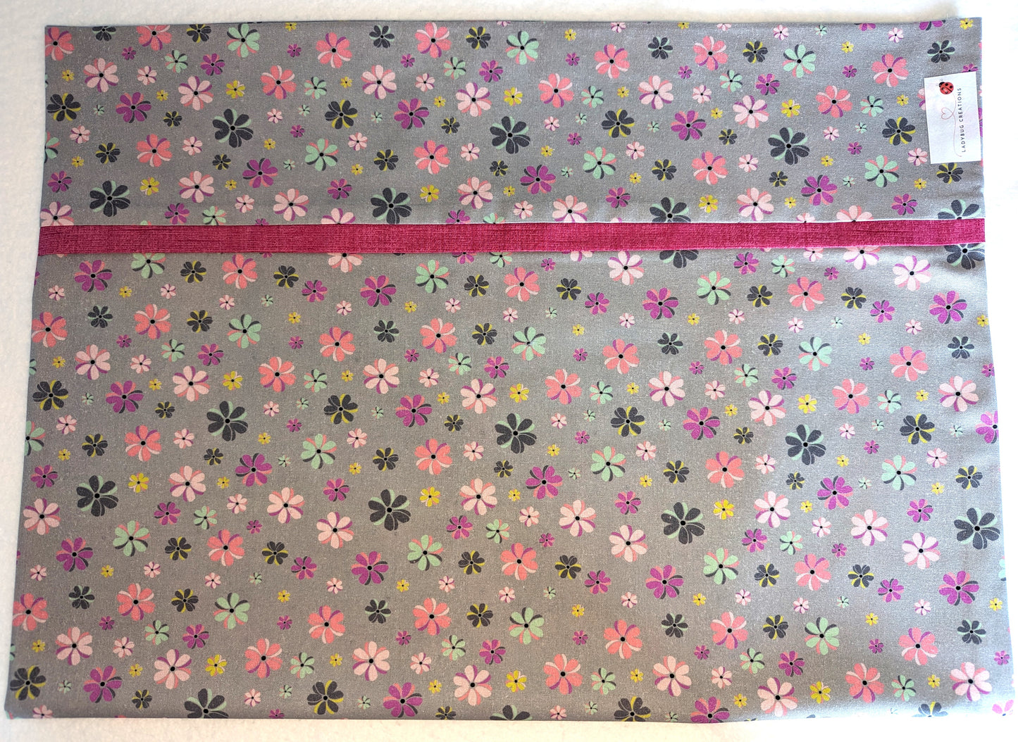 100% Cotton Pillowcase Multicolor Daisies Light Grey