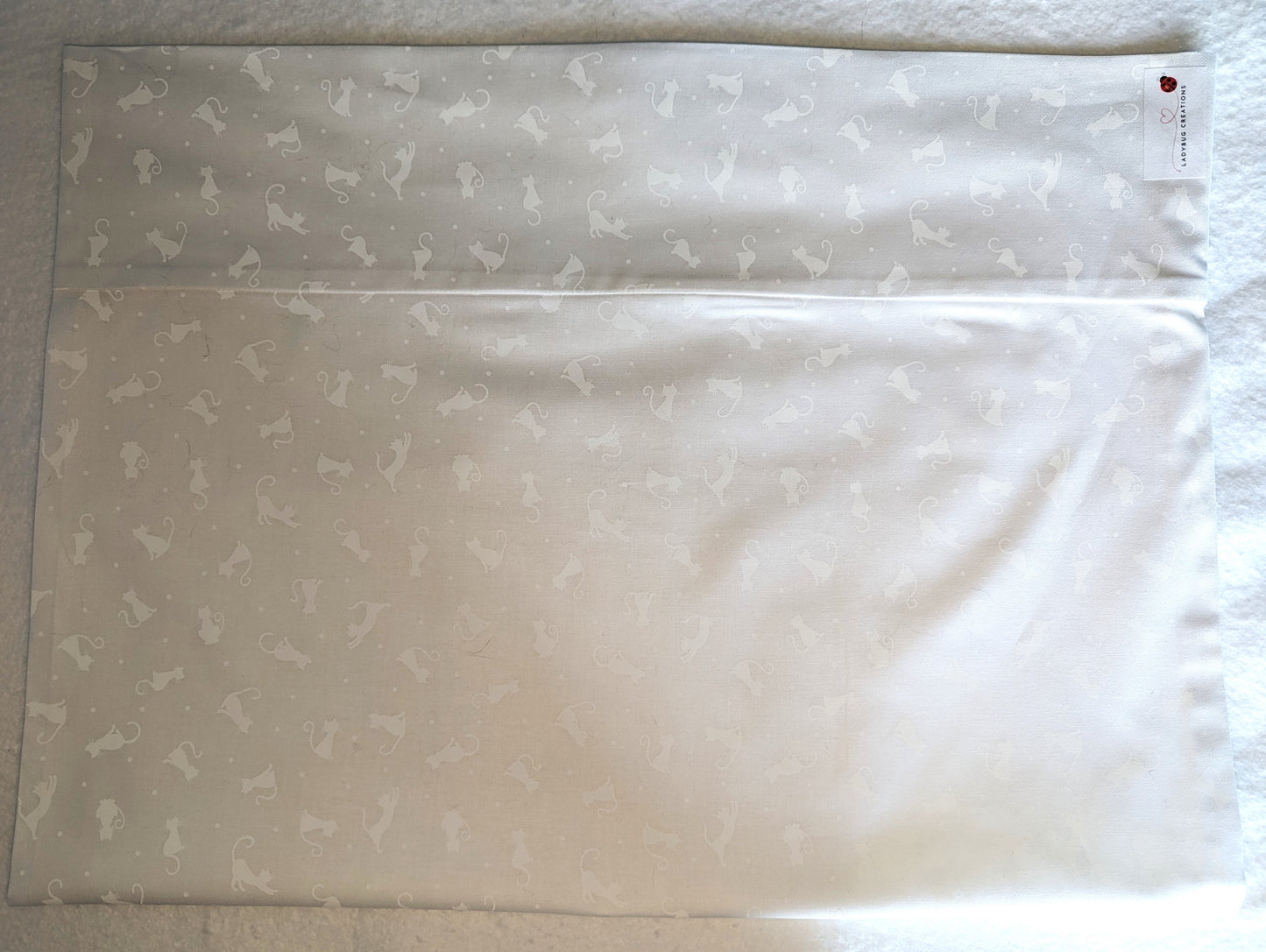 100% Cotton Pillowcase White on white Cats