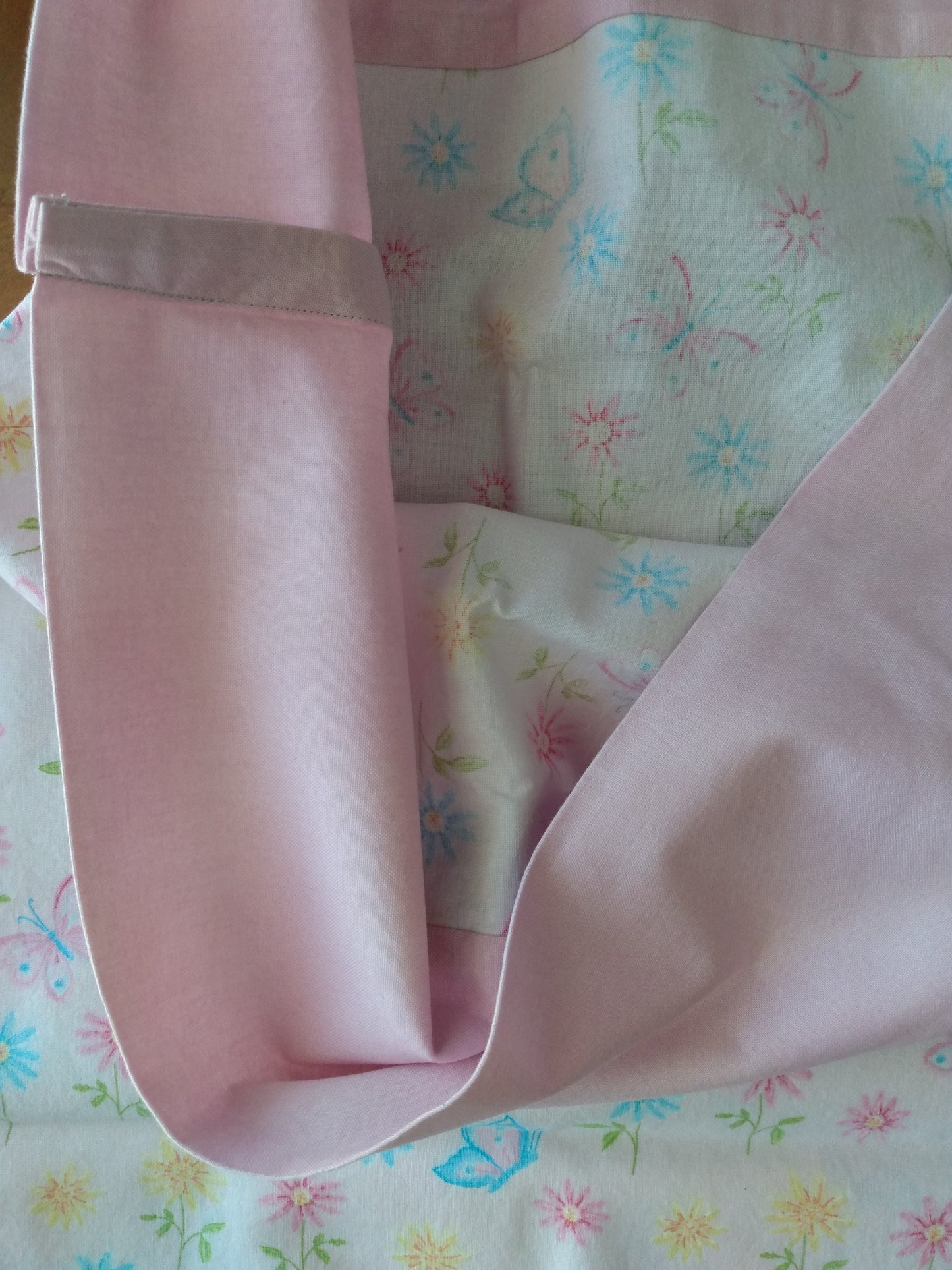 100% Cotton Pillowcase Pink Daisies Butterfly
