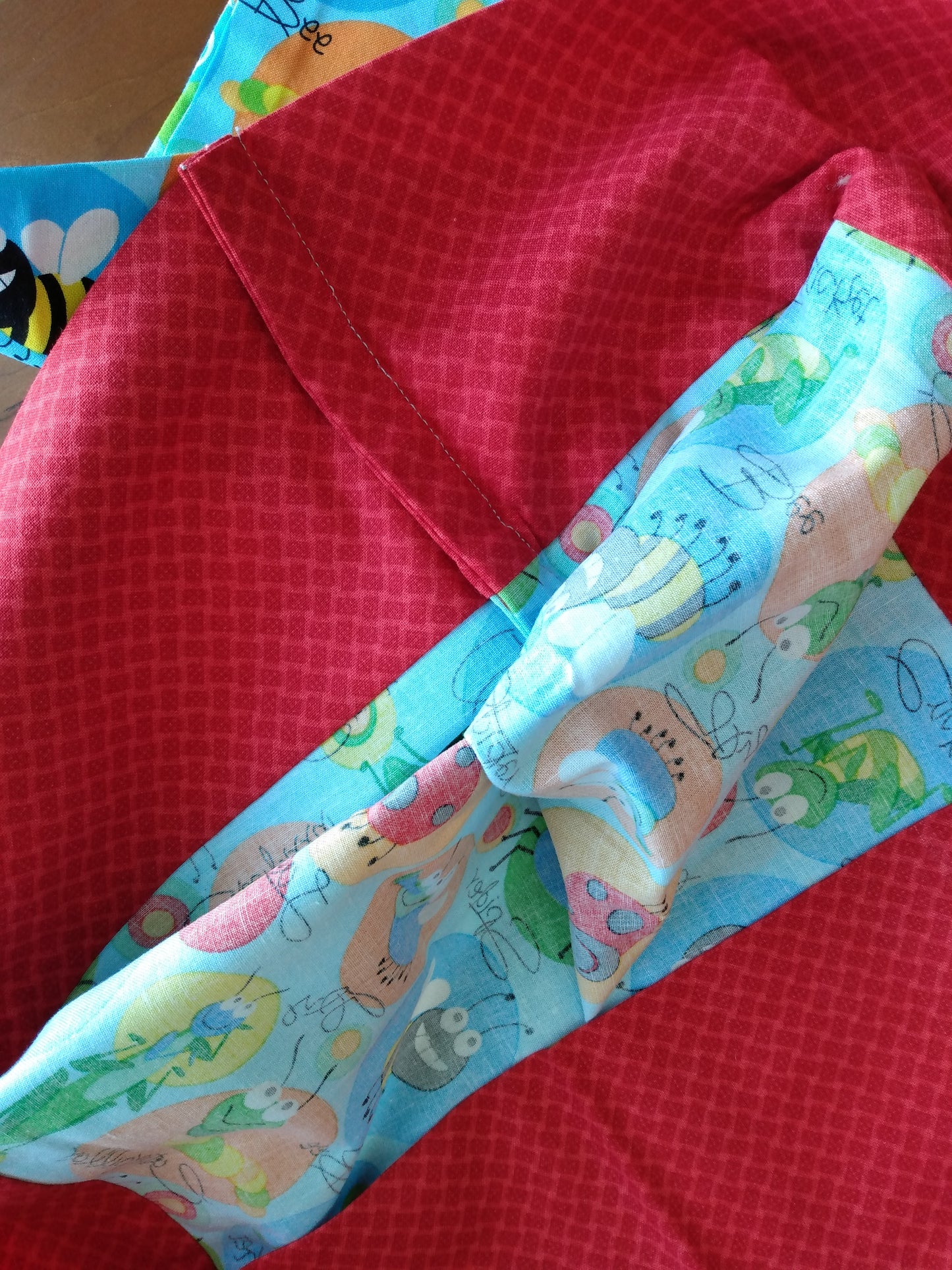 100% Cotton Pillowcase Bugs 2