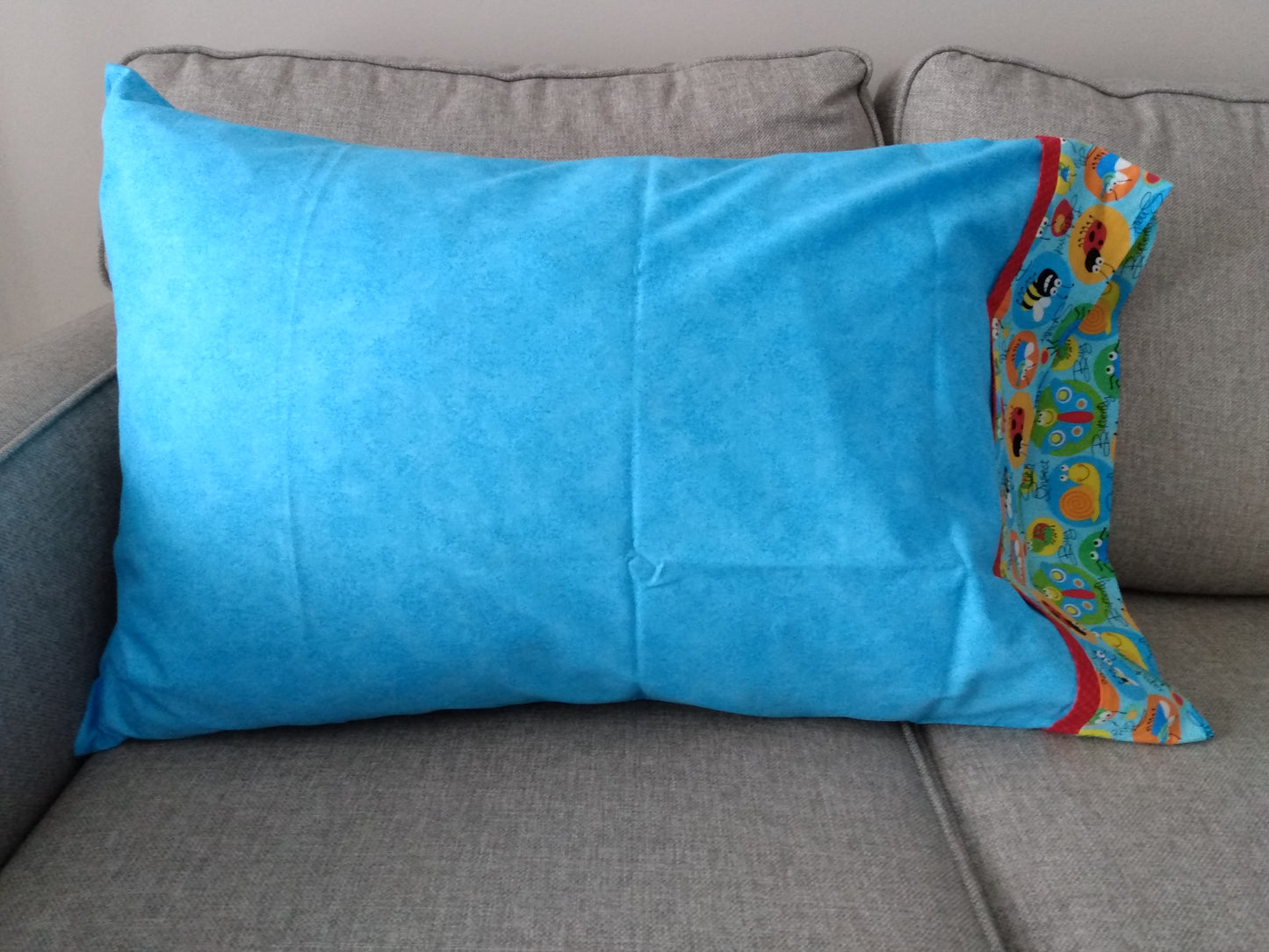100% Cotton Pillowcase Bugs Blue