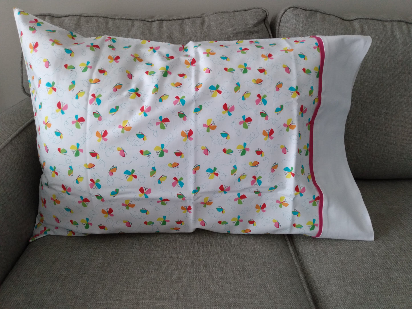 100% Cotton Pillowcase Butterflies White