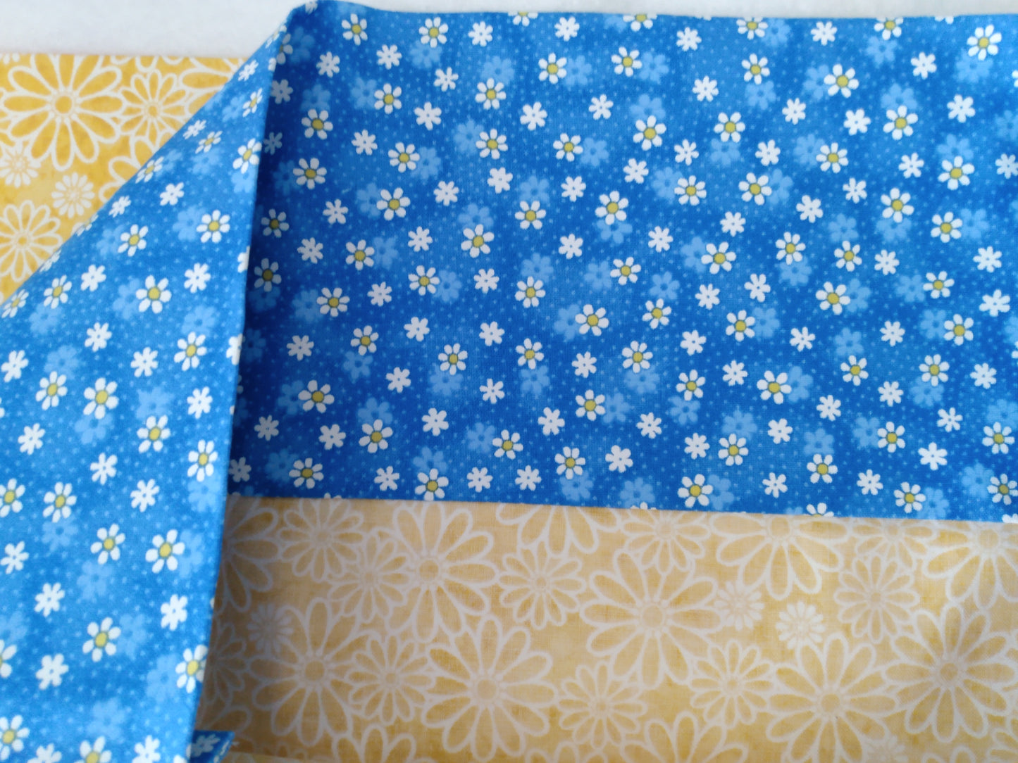 100% Cotton Pillowcase Daisies Yellow Blue
