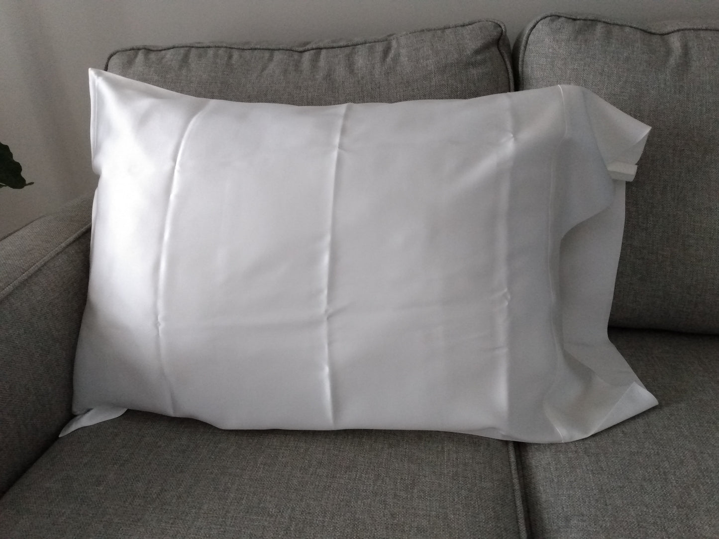 100% Mulberry Silk Charmeuse Pillowcase White