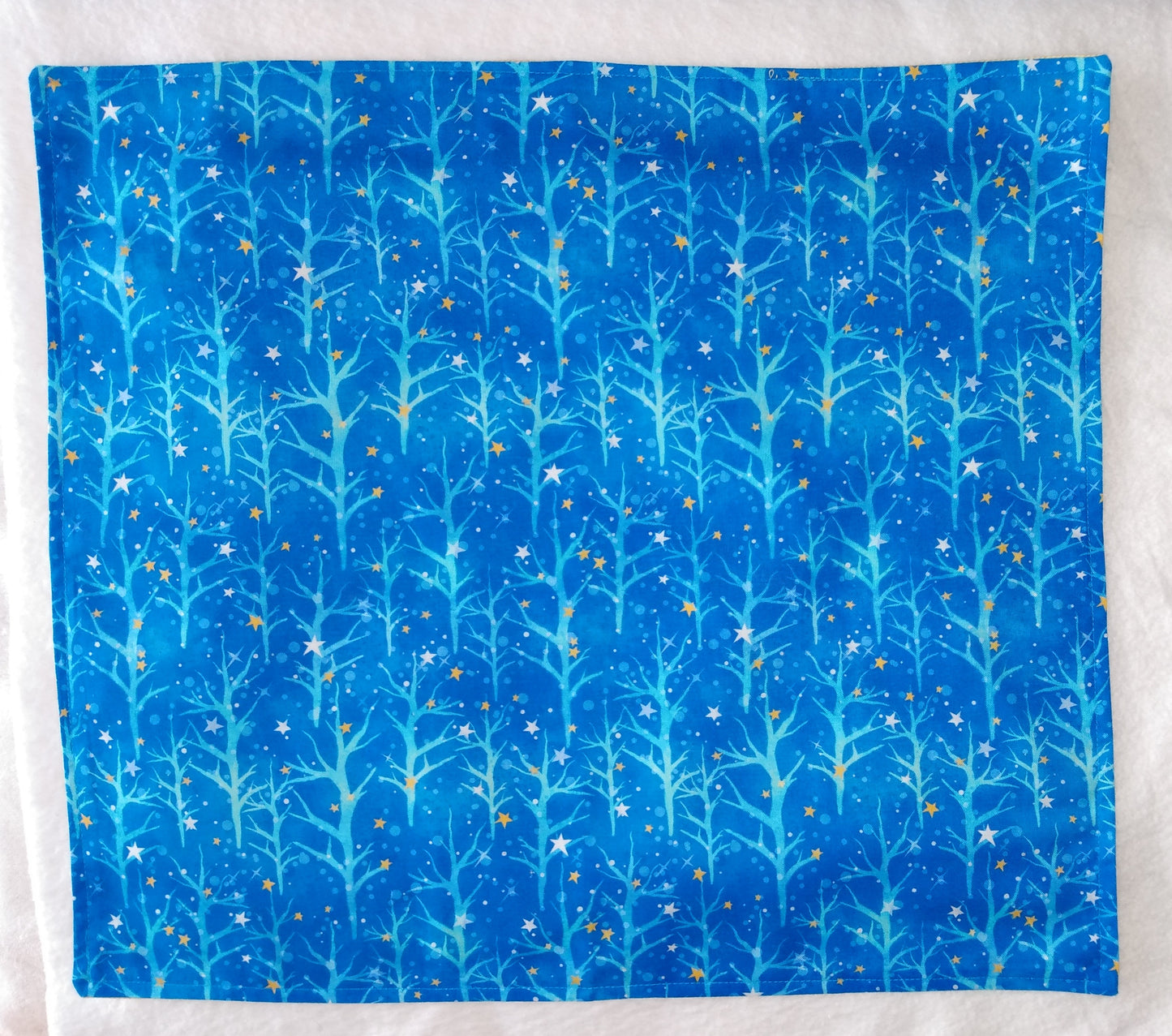 Placemats Reversible 100% Cotton Blue Trees Gold Damask