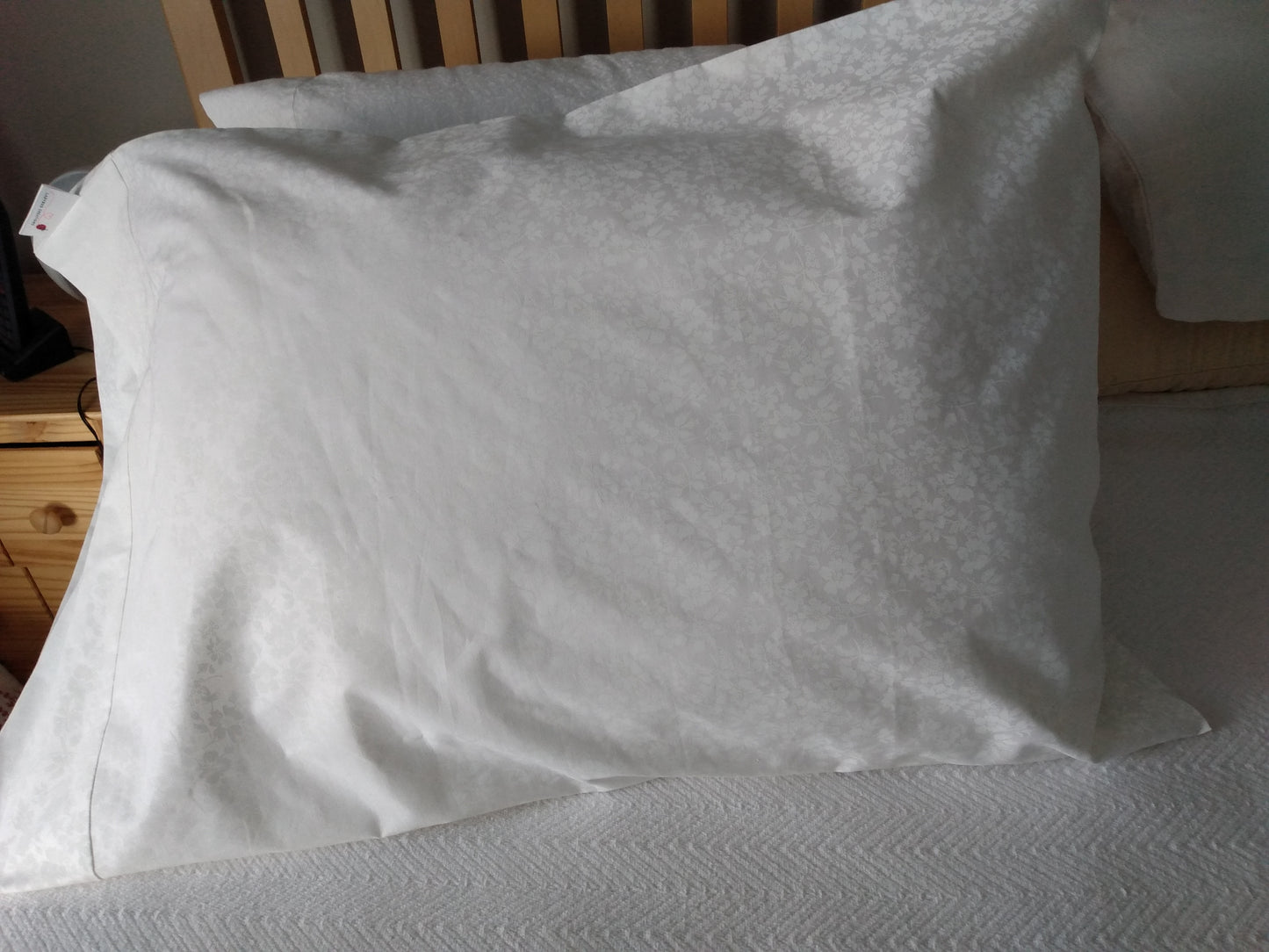 100% Cotton Pillowcase White Floral White on White
