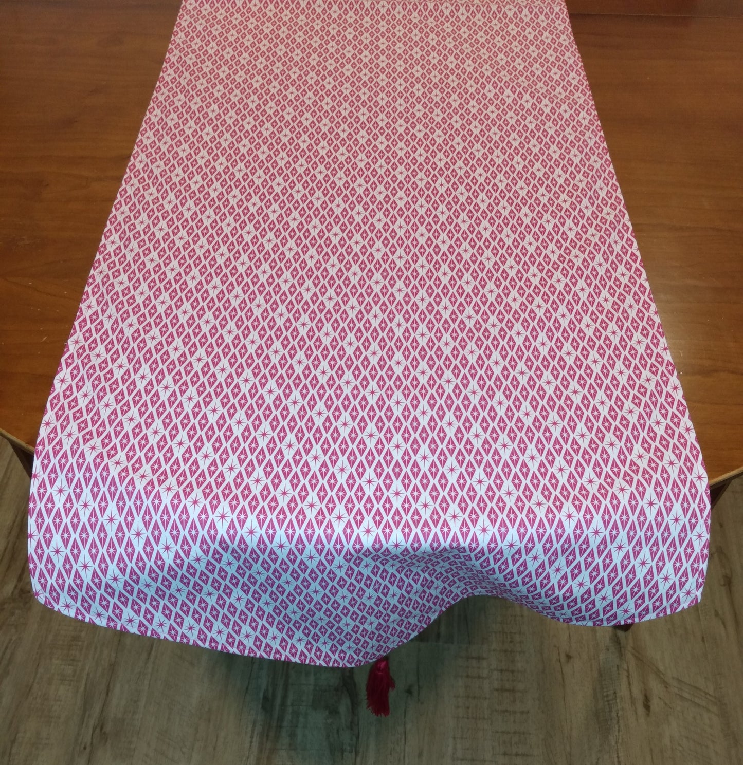 Table Runner 100% Cotton Red White Mid-Century Modern