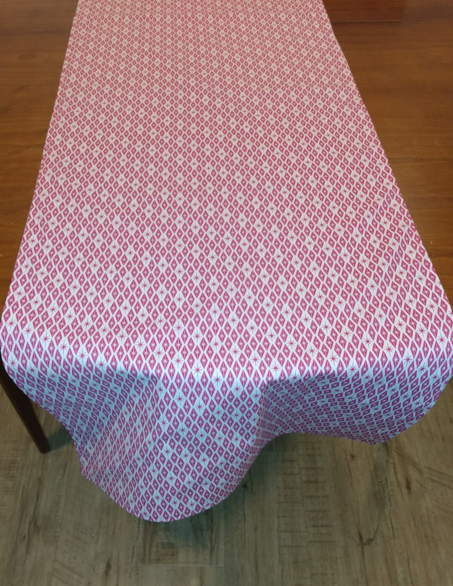 Table Runner 100% Cotton Red White Mid-Century Modern