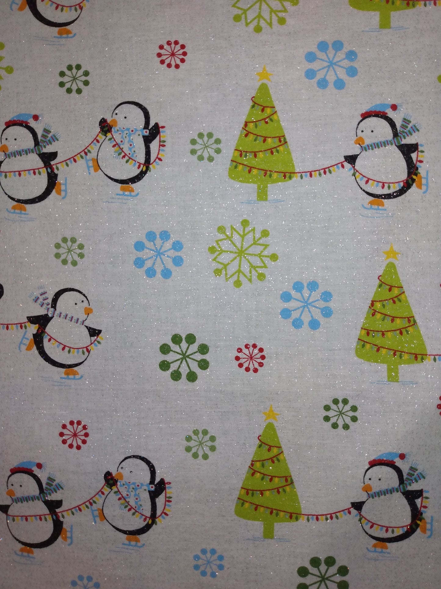 Table Runner 100% Cotton Penguins Christmas Trees Forest Green