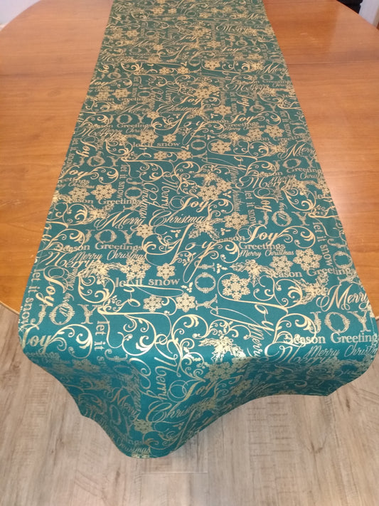 Table Runner 100% Cotton Gold Christmas Greetings Snowflakes Forest Green