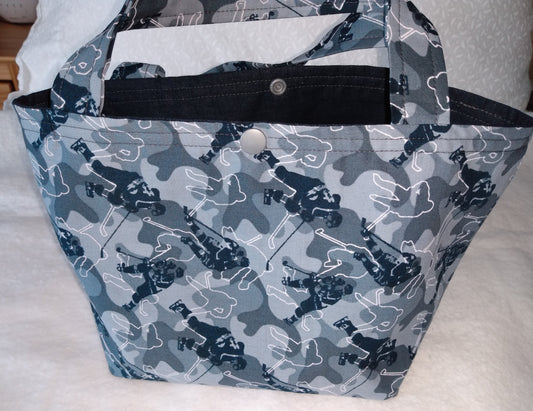 Lunch Bag Cotton Grey Camouflage with Hockey Player