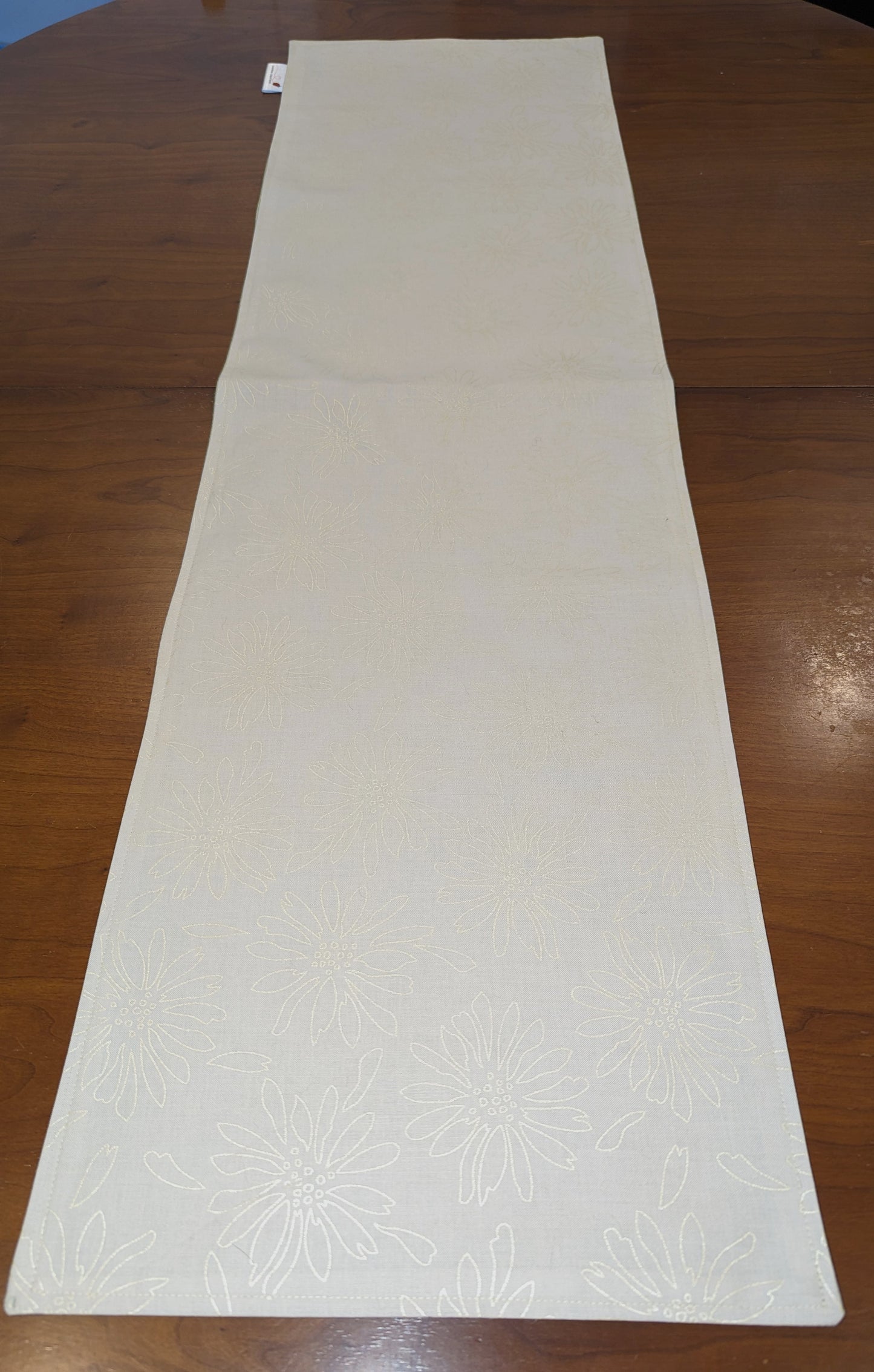 Table Runner Reversible 100% Cotton Cream Light Green Damask