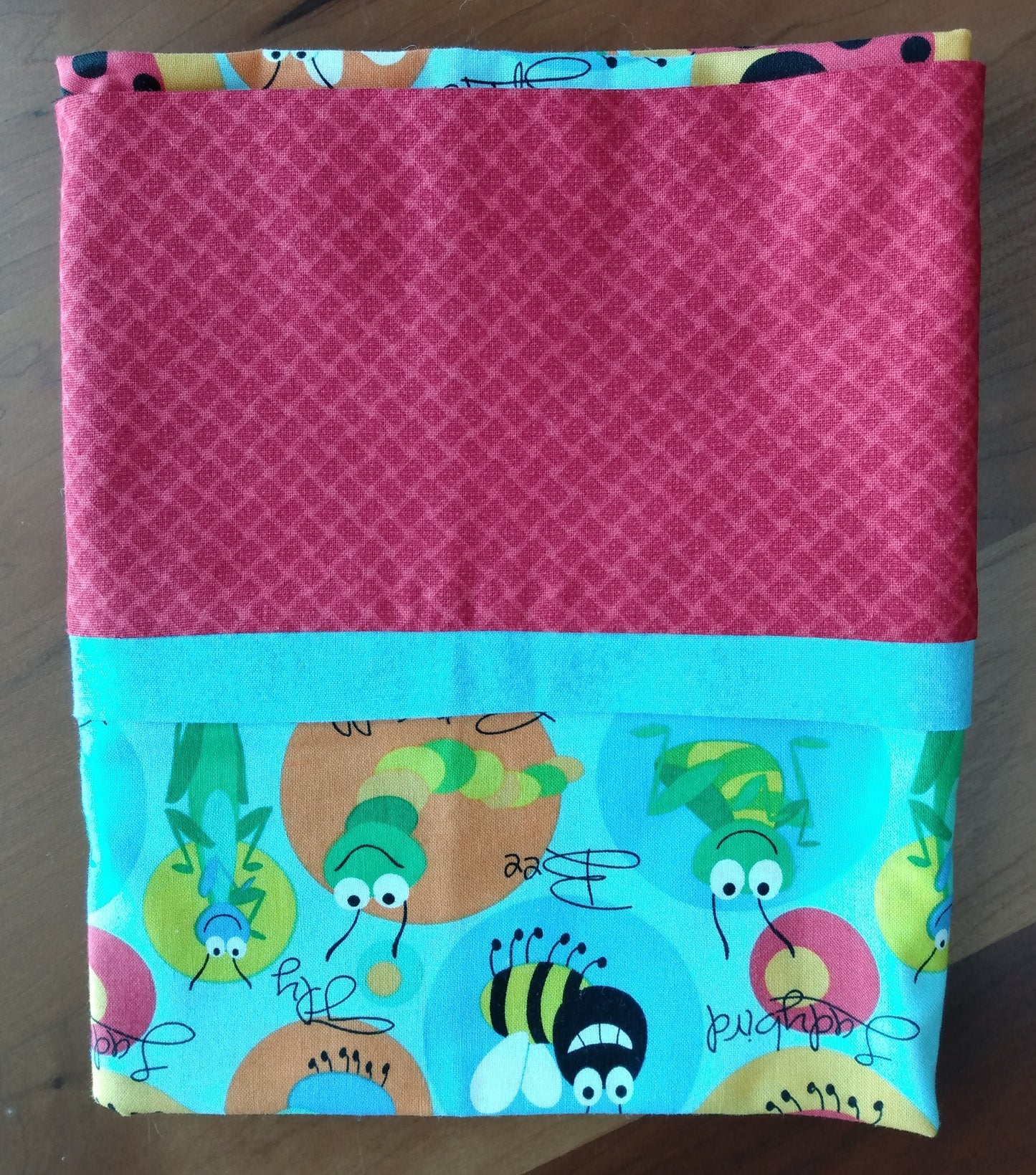 100% Cotton Pillowcase Bugs 2