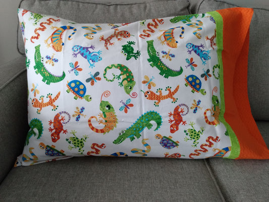 100% Cotton Pillowcase Eric Carle 2 Very Hungry Caterpillar