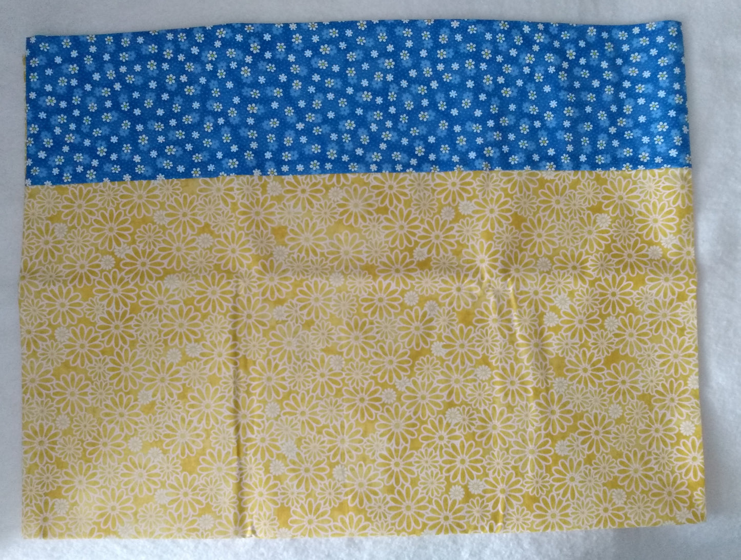 100% Cotton Pillowcase Daisies Yellow Blue
